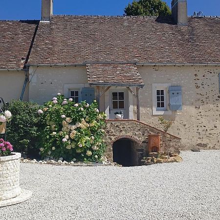 La Petite Maison Dans La Prairie Ecommoy Экстерьер фото