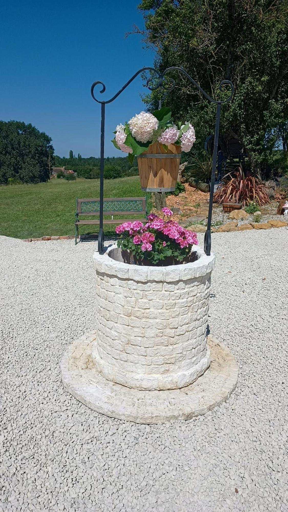 La Petite Maison Dans La Prairie Ecommoy Экстерьер фото